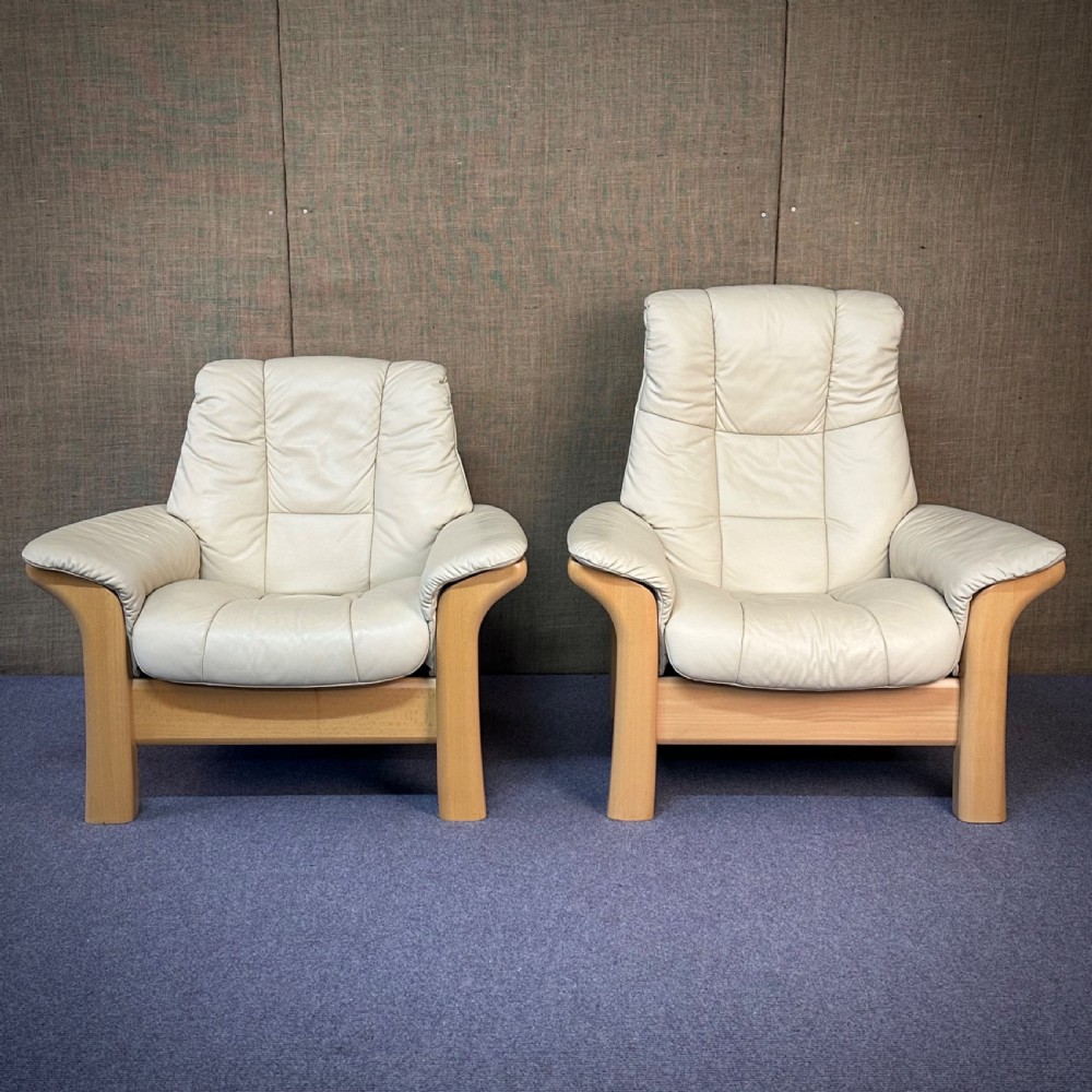 lovely condition ekornes stressless windsor pair of reclining armchairs one highback