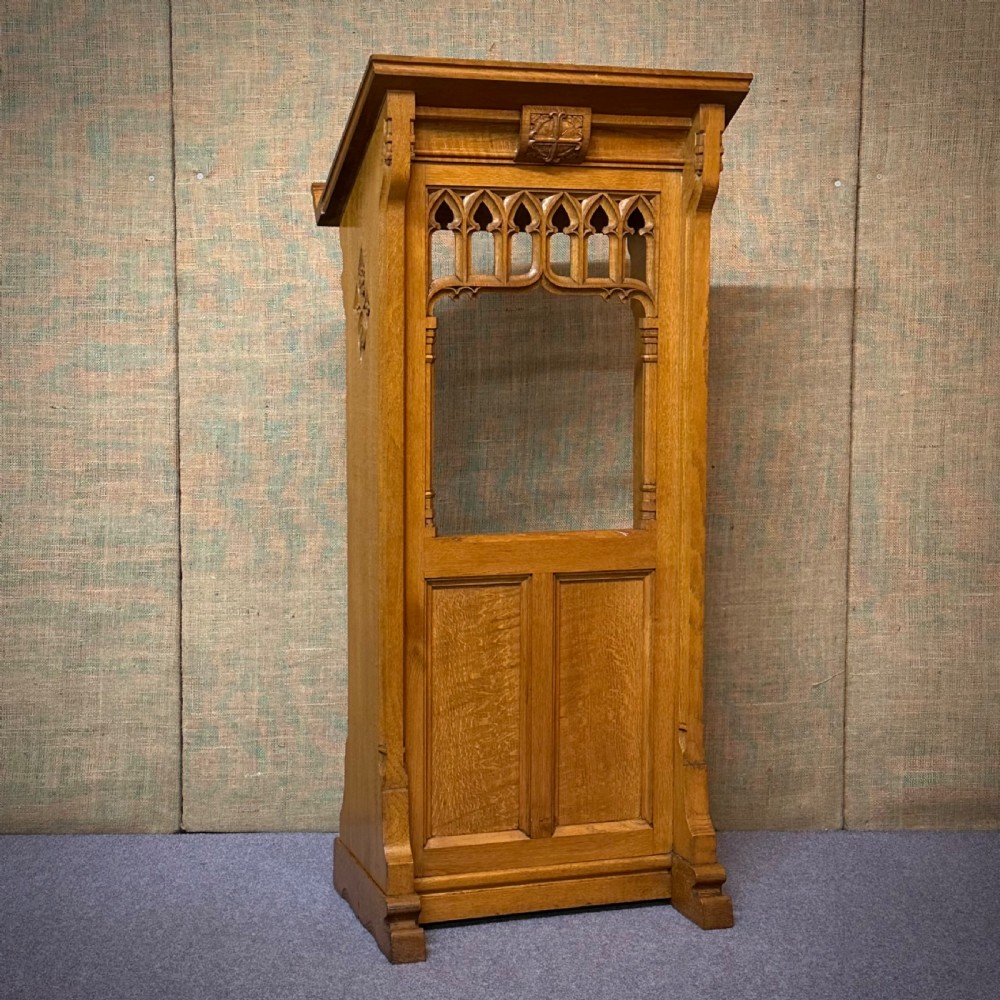 beautifully gothic carved oak church lectern ecclesiastical reading stand