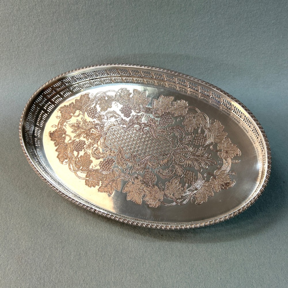 attractive vintage viners of sheffield silver plated oval serving tray